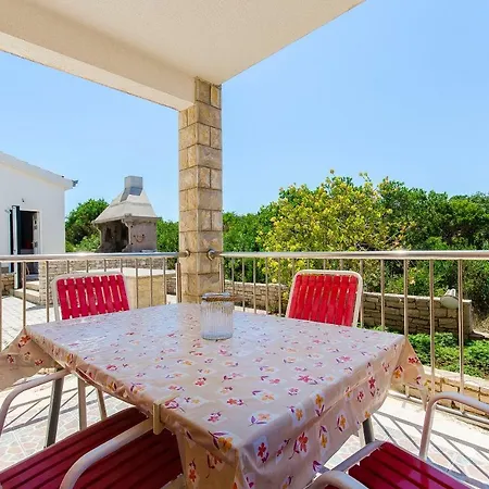 Kazimir Apartmán Nečujam